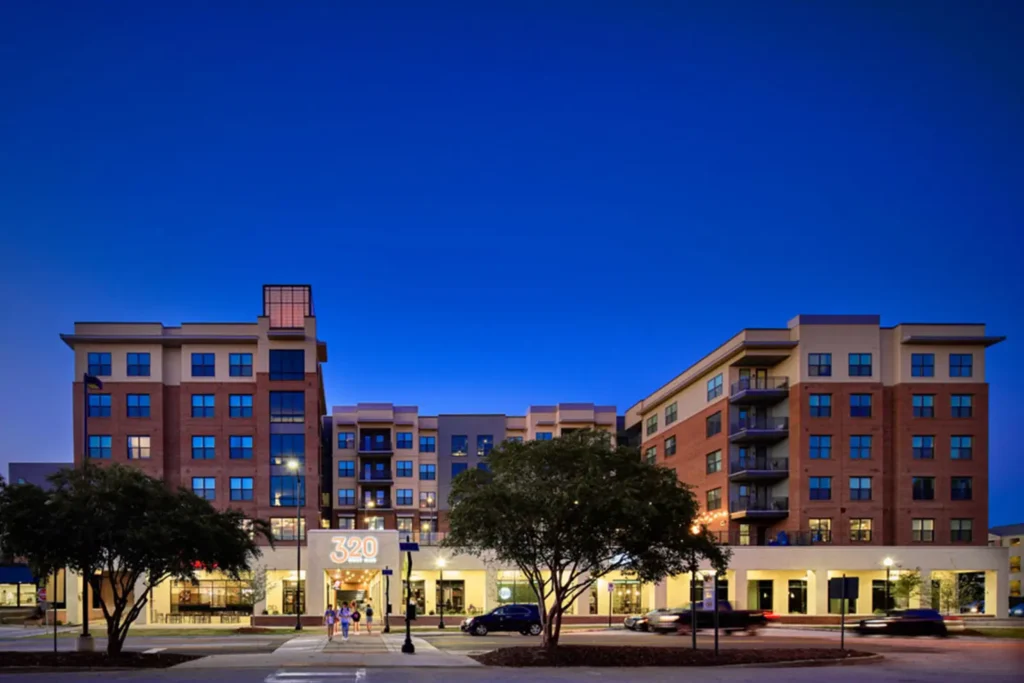320 West Mag building, Apartments close to Auburn University